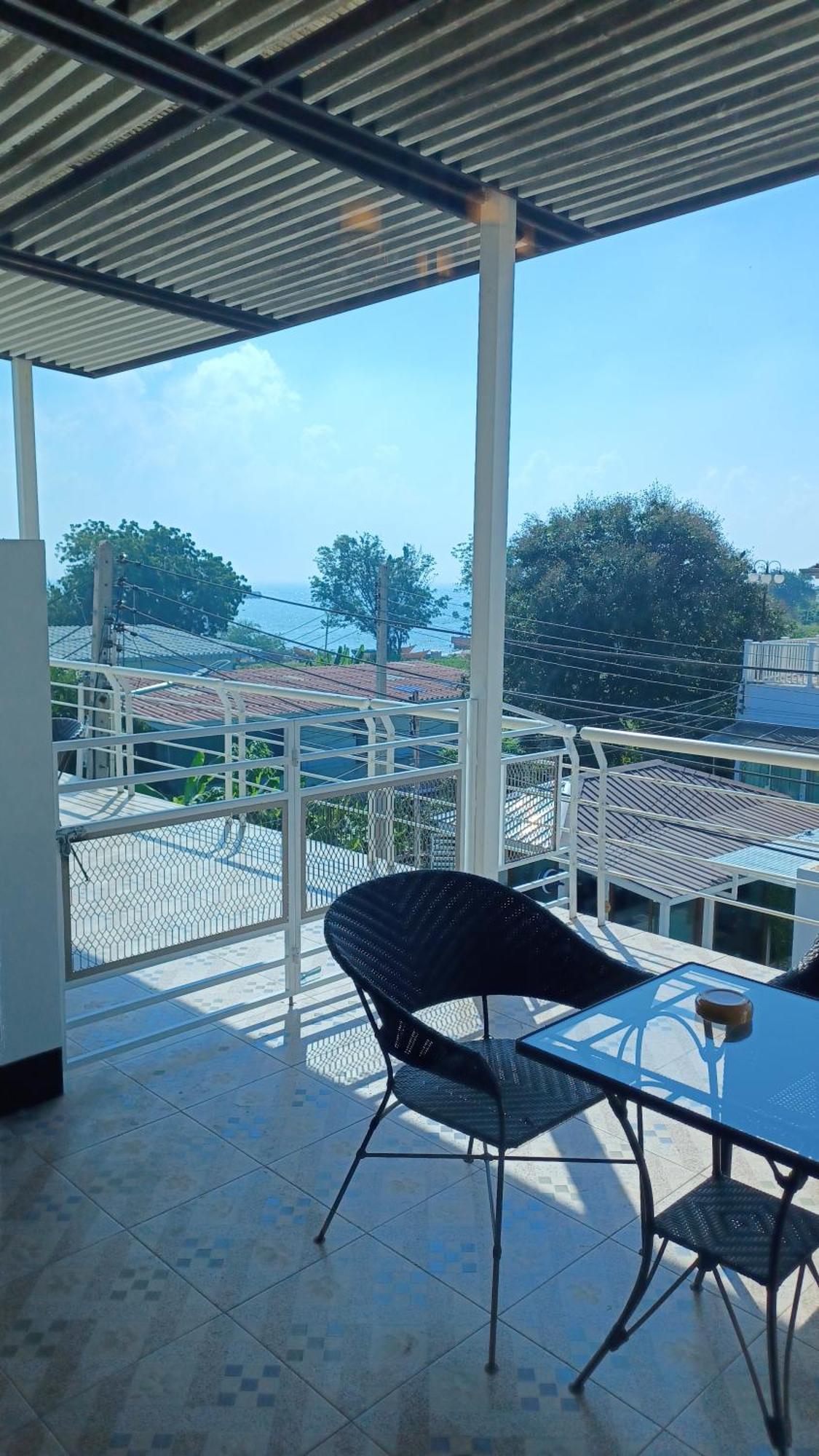 Отель Koh Larn Riviera Экстерьер фото