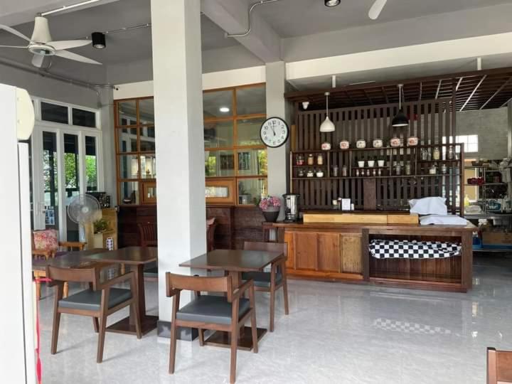 Отель Koh Larn Riviera Экстерьер фото