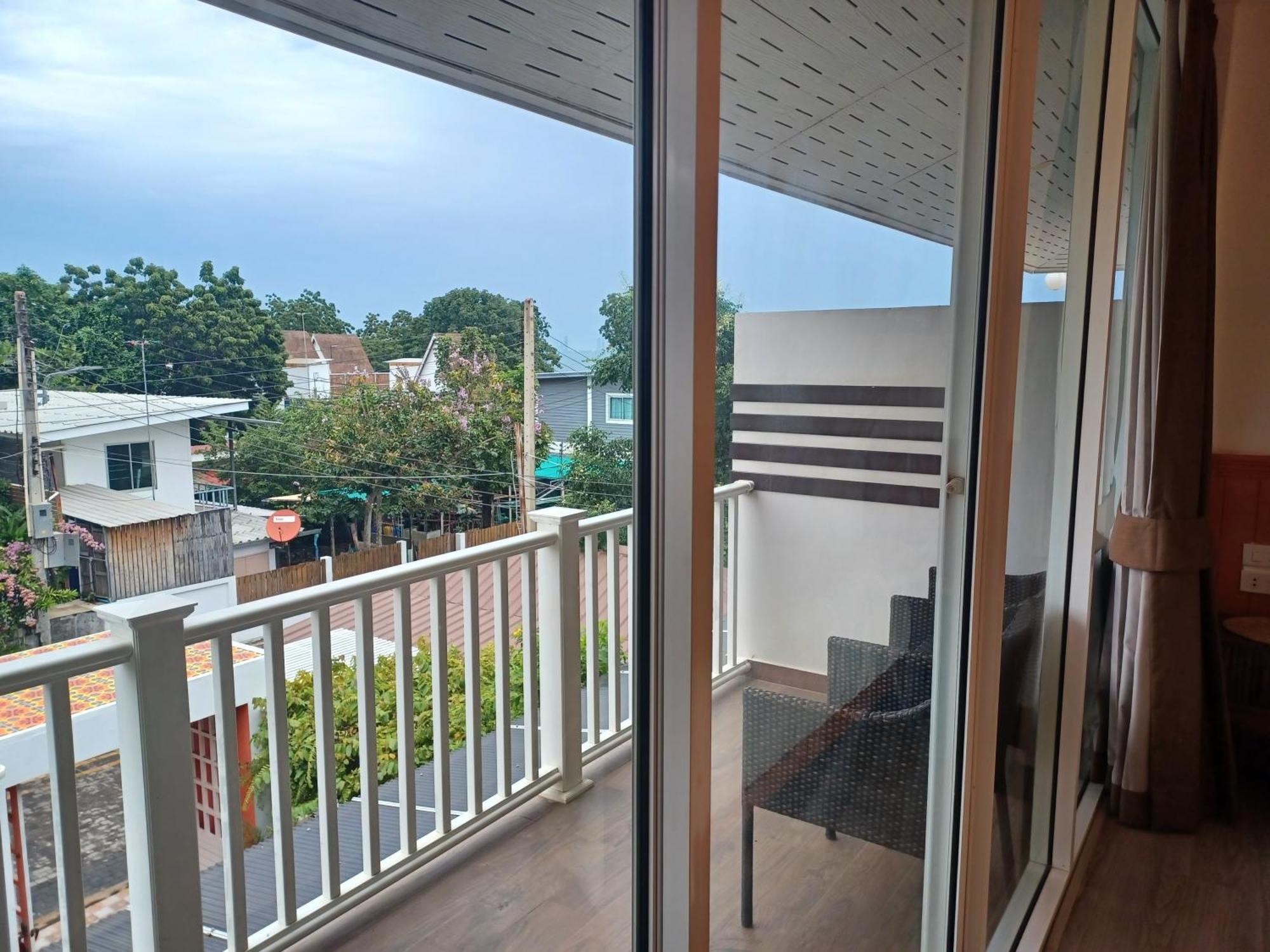 Отель Koh Larn Riviera Экстерьер фото